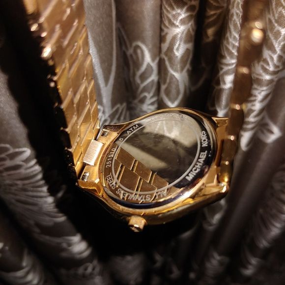 Michael Kors Watch - Picture 2 of 4